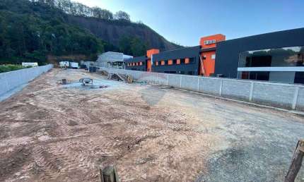 Terreno para locação com 2435 m² na Deusdedit Salgado 3500 - em frente ao Hospital de Unimed - ao lado de Center Car