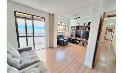 Amplo apartamento 3 quartos, suíte, 2 vagas, a venda São Mateus, Juiz de Fora/MG