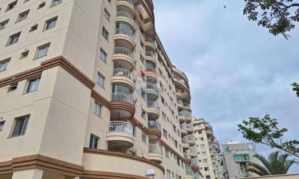 Apartamento 3 quartos com suíte, 3 banheiros, varanda, 2 vagas, lazer completo, gás encanado, aquecedor, rua plana