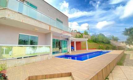 Casa 5 quartos,  suíte , piscina, área verde e gramado, no Condomínio Recanto do Sol - Barreira do Triunfo , Juiz de Fora/MG