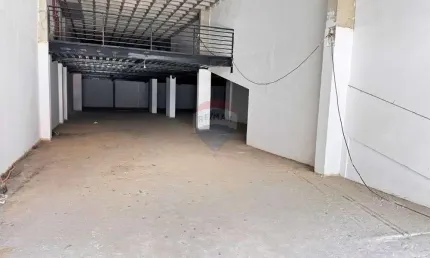 Loja com sobreloja para locação na rua oscar vidal com aproximadamente 1030m²