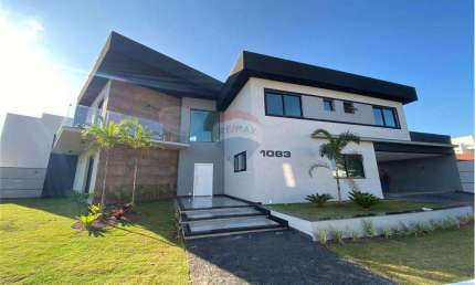 Casa com 4 quartos para alugar na Rua Doutor Nelson Lougon Borges de Mattos, 1083, Aeroporto, Juiz de Fora