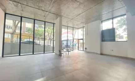Lojão com 6 vagas no Santa Helena - Rua Olegário Maciel esquina com Barão de Cataguases