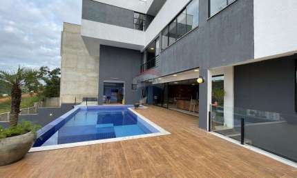 Casa de Cinema locação Spina Ville - 4 suites, quadra de Beach Tênis - piscina , área gourmet, Juiz de Fora/MG