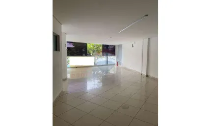 Loja com 400 m² no bairro Passos , próximo ao Carrefour , para locação - Juiz de Fora.