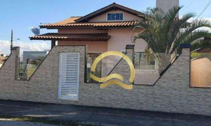 Casa com 3 dormitórios para alugar por R$ 3.590,00/mês - Itacolomi - Balneário Piçarras/SC