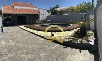 Casa com 3 dormitórios à venda, 213 m² por R$ 1.290.000,00 - Centro - Balneário Piçarras/SC