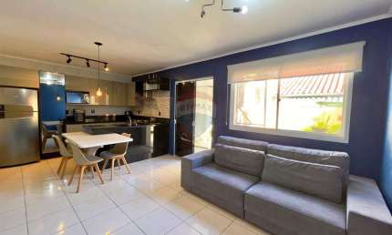 Casa em condomínio, 2 dormitórios, Villa Florença - Olaria