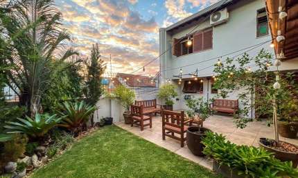 Casa com 4 dormitórios À VENDA bairro São José Canoas RS