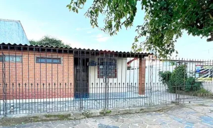 Casa com 2 dormitórios, 96m², Bairro Guajuviras, Canoas, RS