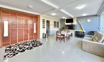 Casa toda reformada no bairro Harmonia em Canoas!!!