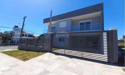 Sobrado Alto Padrão com 3 dormitórios, 162m², bairro São José, Canoas