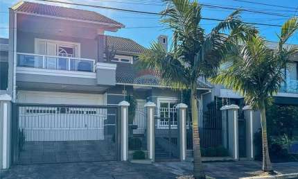 Sobrado dos Sonhos à Venda – Moinhos de Vento, Canoas | 276m²