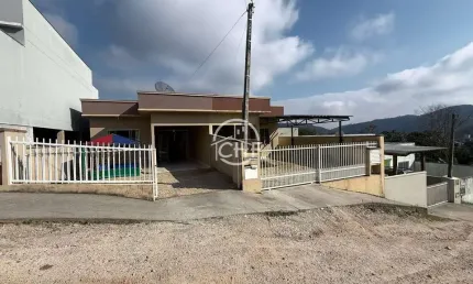 Casa no bairro Águas claras, Águas Claras, Brusque - SC