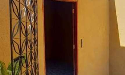 Casa 2 dormitórios para Locação em Fortaleza, Conjunto Esperança, 2 dormitórios, 1 banheiro