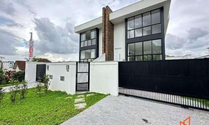 Casa com 3 quartos à venda na Rua Visconde de Mauá, 372, América, Joinville