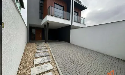 Casa com 3 quartos à venda na Rua Presidente Arthur Bernardes, 263, Floresta, Joinville