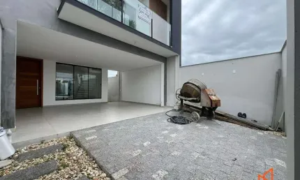 Casa com 3 quartos à venda na Rua Ilhota, 115, Floresta, Joinville