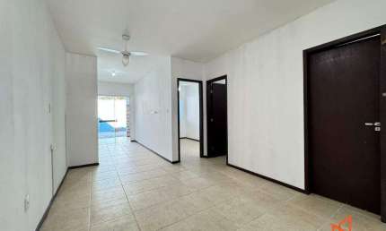 Casa com 2 dormitórios no Parque Guarani em Joinville