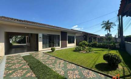 Casa com 3 quartos à venda na Rua Esteves Júnior, 169, Guanabara, Joinville