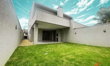 Casa com 4 quartos à venda na Rua Jenny Lenke, 98, Santo Antônio, Joinville