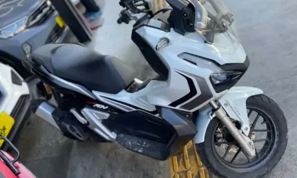 Honda adv 150
