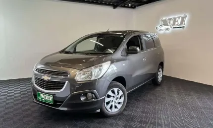Chevrolet spin lt 1.8 8v econo.flex 5p mec.  - cinza - 2013/2014