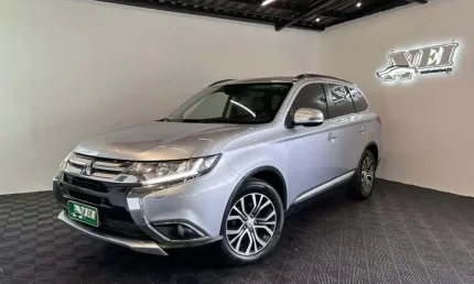 Mitsubishi outlander 2.2 165cv diesel aut.  - prata - 2015/2016