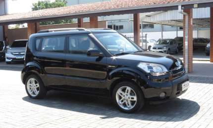 Kia soul  1.6 16v flex mec.  - preta - 2011/2012