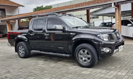 Nissan frontier sv at. cd 4x4 2.5 tb dies. aut.  - preta - 2015/2016