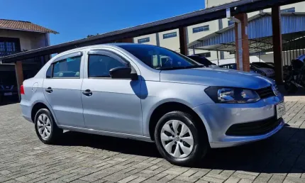 Volkswagen voyage 1.6 city  mi total flex 8v 4p  - prata - 2014/2015