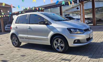 Volkswagen fox connect i motion 1.6 flex 8v 5p  - prata - 2018/2019