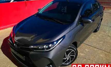 Yaris sedan xls-top *20.000km