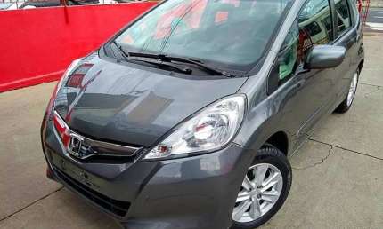 Honda fit lx aut *79.000km