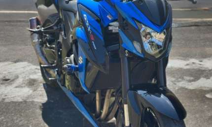 Suzuki gsx-s750a naked