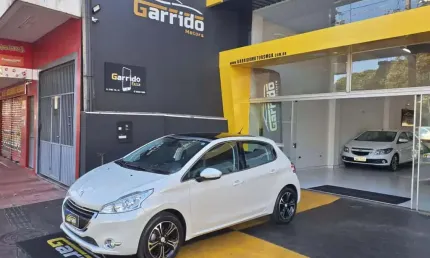 208 griffe 1.6 2015 com teto panoramico!!!