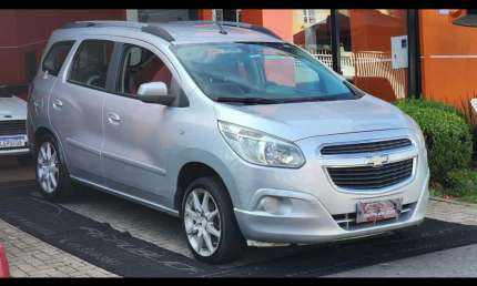 Chevrolet spin 1.8l at lt 2014