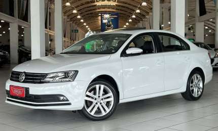 Volkswagen jetta 2.0 tsi highline 211cv gasolina 4p tiptronic