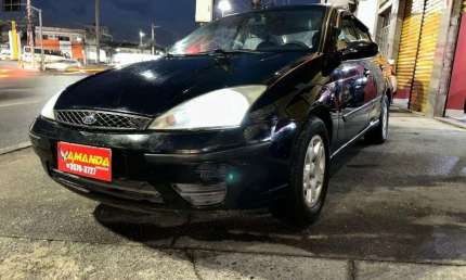 Ford focus sedan 1.6/1.6 flex 8v/16v 4p mec. - preta - 2005/2005