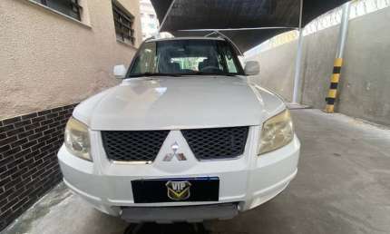 Mitsubishi pajero tr4 2014 2.0 4x2 16v 140cv flex 4p automático