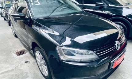 Volkswagen jetta 2013 2.0 comfortline 120cv flex 4p tiptronic