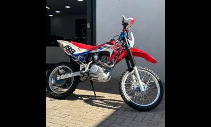 Honda crf 230 f