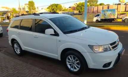 O carro esta bem conservado