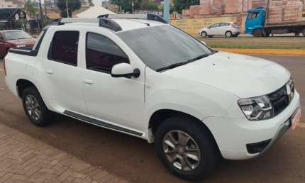O carro esta bem conservado
