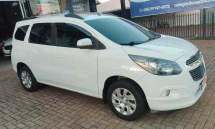 O carro esta bem conservado