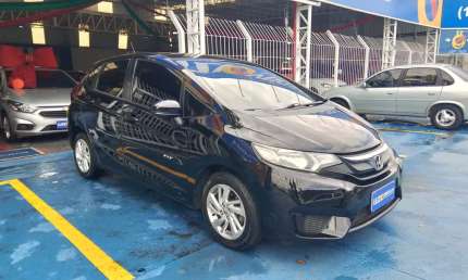 Honda fit 1.5 lx 16v 4p