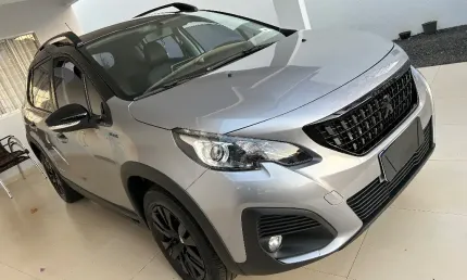 Peugeot 2008 style 1.6 autom 2023
