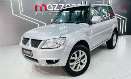 Mitsubishi pajero tr4 2.0 flex 16v 4x2 aut.