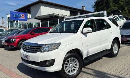 Toyota hilux sw4 sr 4x2 2.7/ 2.7 flex 16v aut.