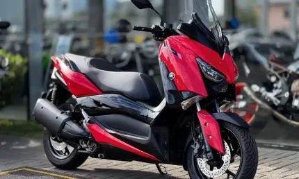 Yamaha xmax 250 abs - vermelha - 2024/2024